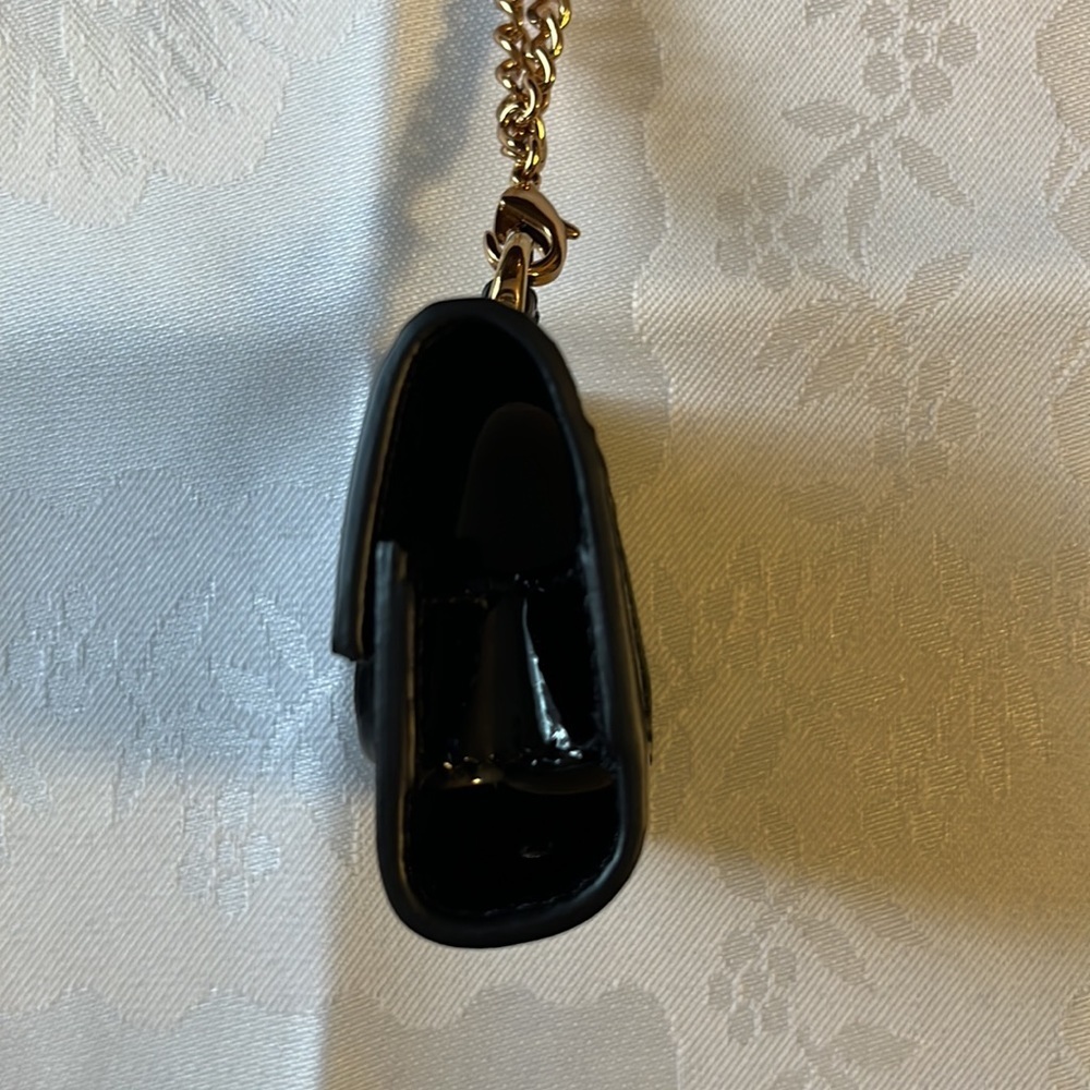 SALE!! Versace unisex black patient leather La Medusa logo AirPods Pro case - Picture 4 of 9